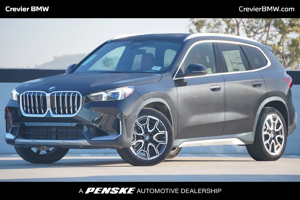 Used 2026 Black BMW xDrive28i image 1