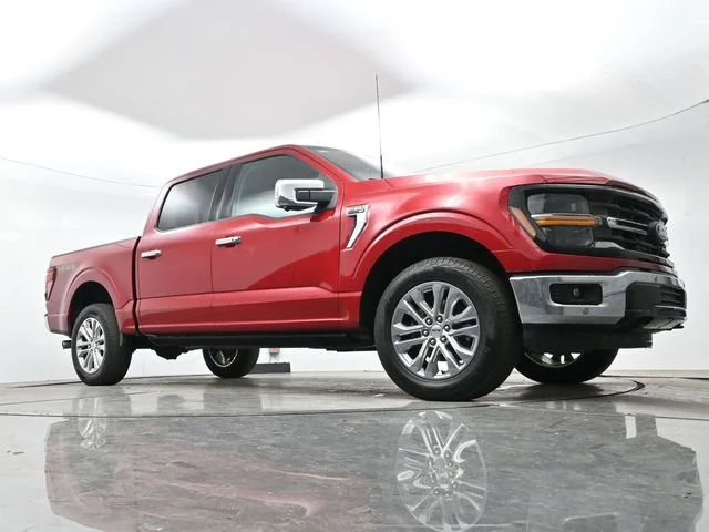 Used 2024 Rapid Red Met Tinted Cc Ford XLT image 22