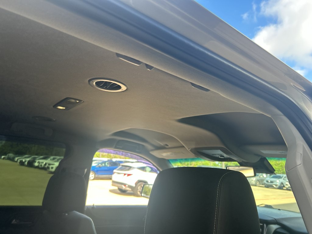 Used 2016 Quicksilver Metallic GMC SLT image 24