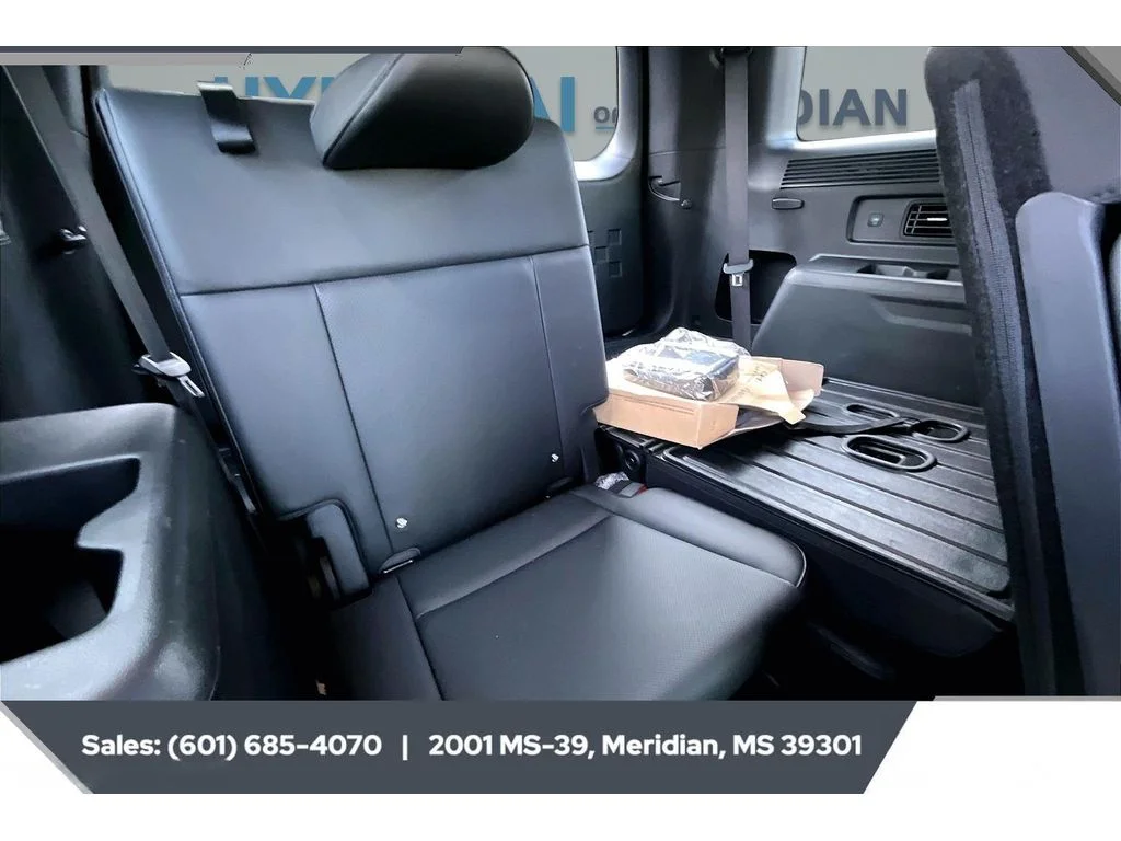 Used 2026 SERENITY WHITE Hyundai SEL image 21