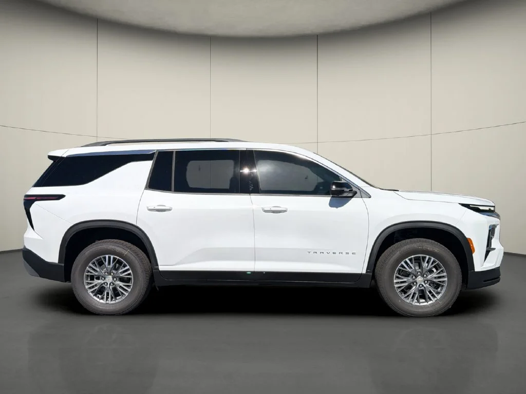 New 2027 Summit White Chevrolet LT image 8