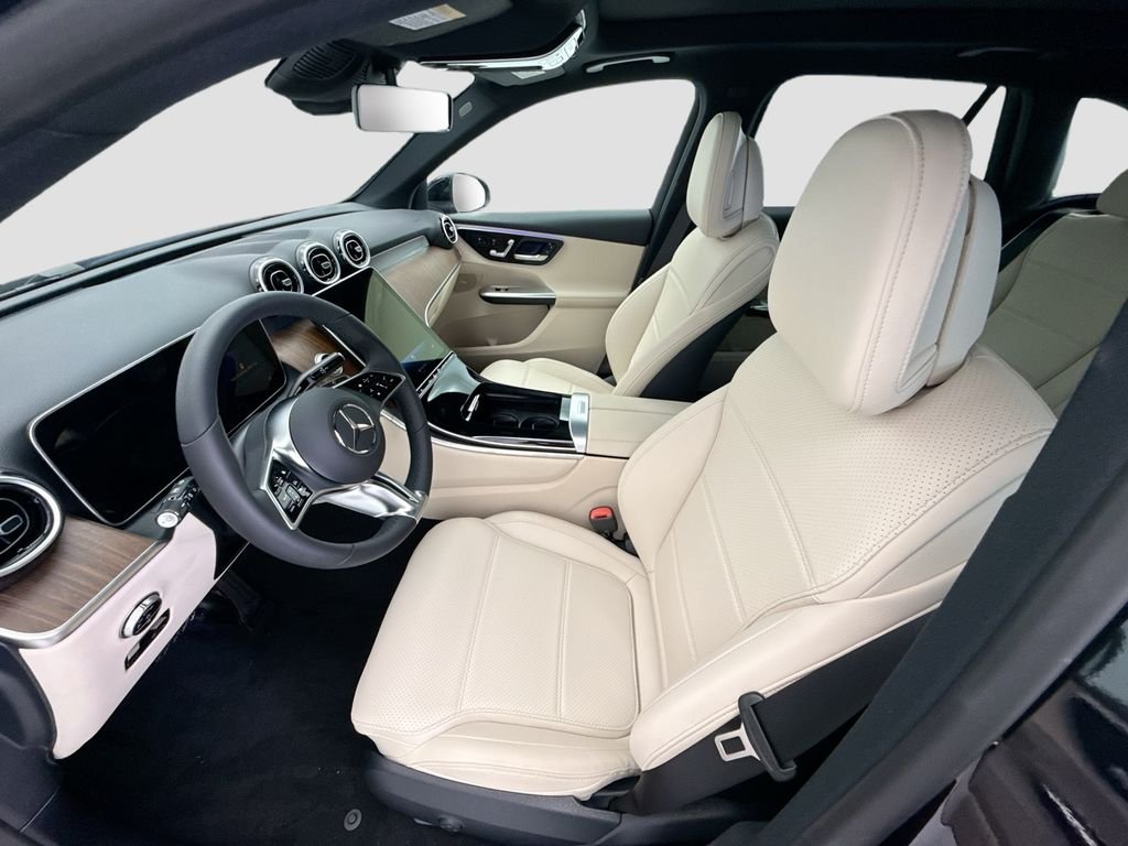 New 2026 Obsidian Black Metallic Mercedes-Benz GLC 300 image 17