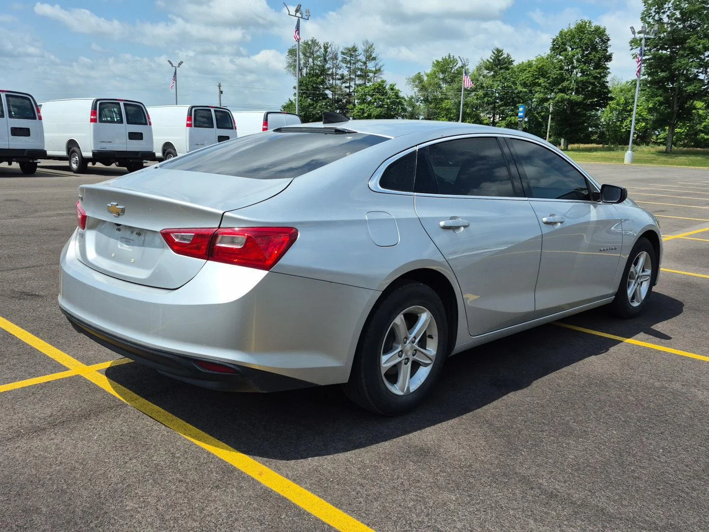 Used 2021 Silver Ice Metallic Chevrolet LS image 5