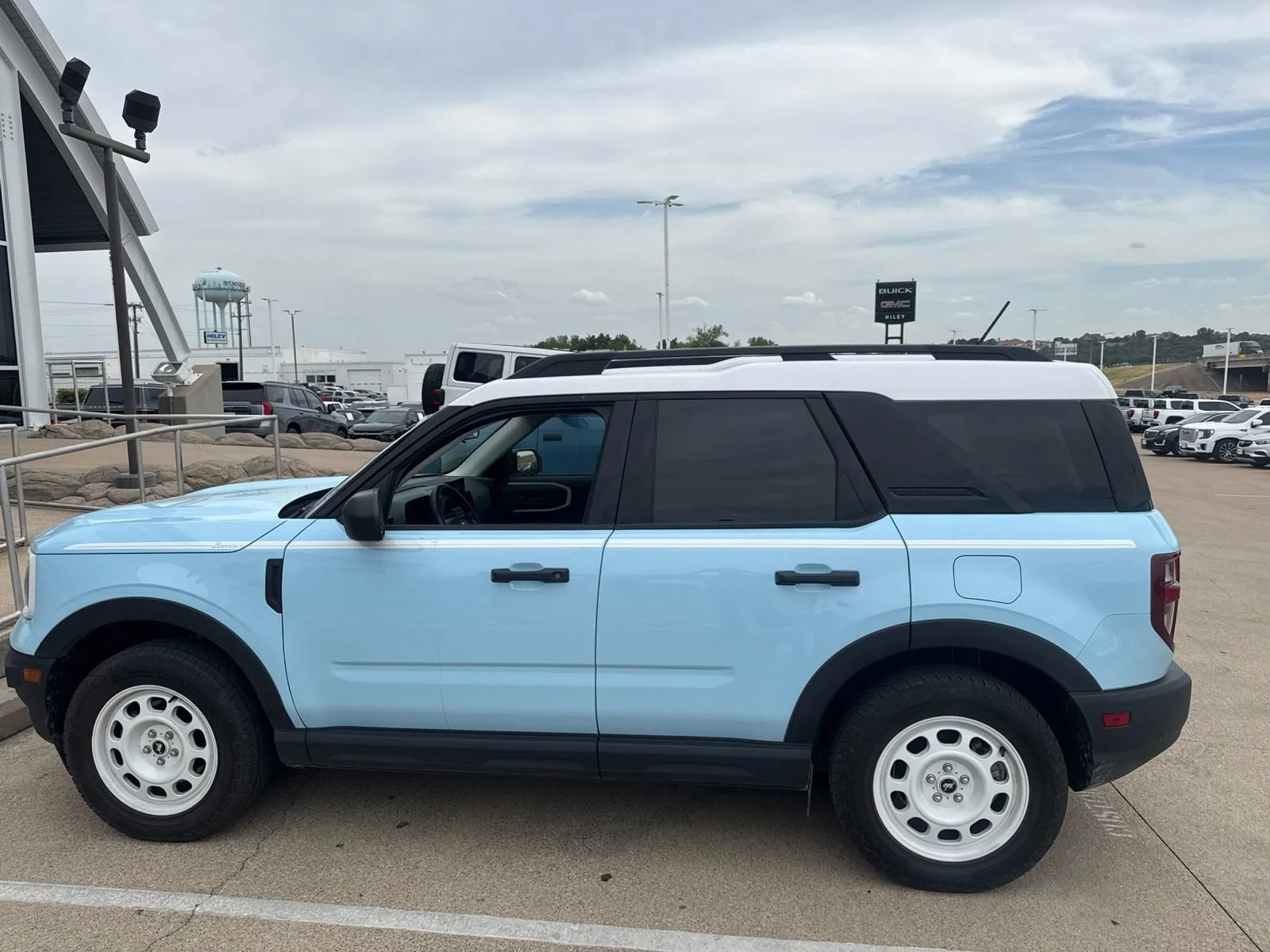 Used 2023 Blue Ford Heritage image 9
