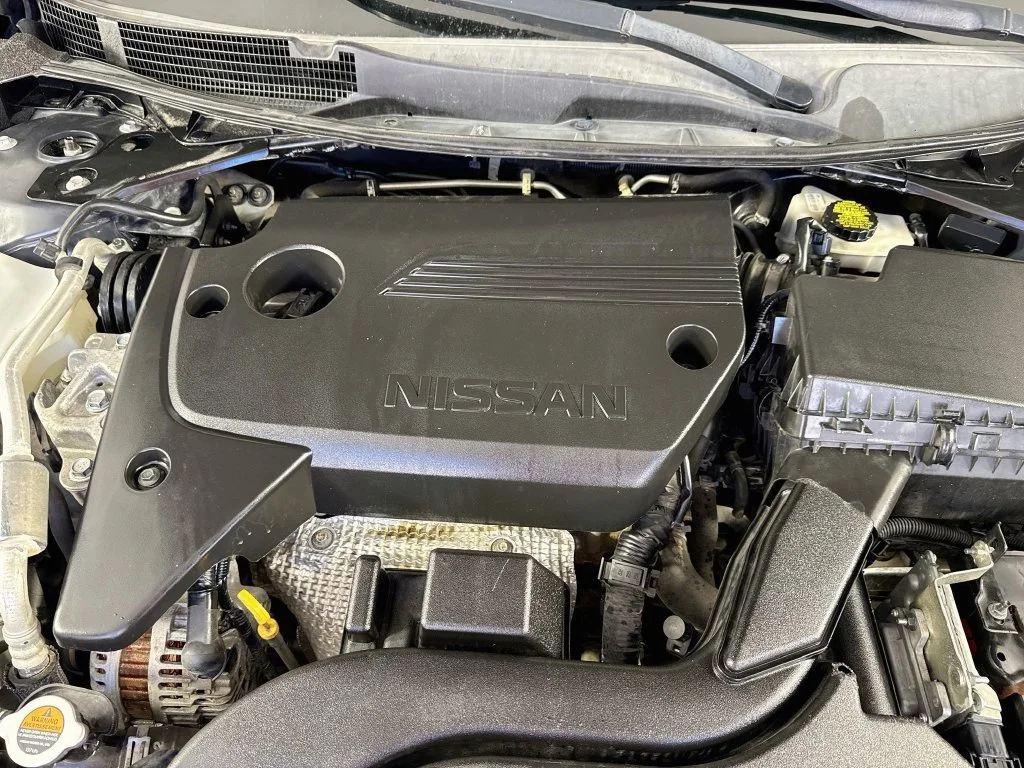 Used 2018 Super Black Clearcoat Nissan 2.5 SR image 36