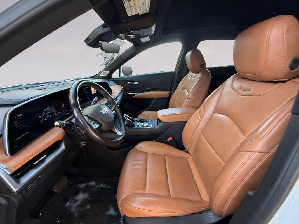 Used 2024 White Cadillac Premium Luxury image 10