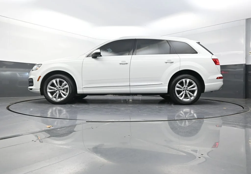 Used 2019  Audi 55 Premium image 27