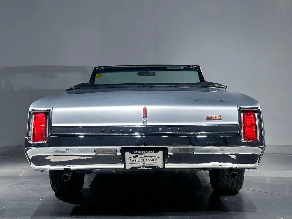Used 1966 Silver Oldsmobile  image 36