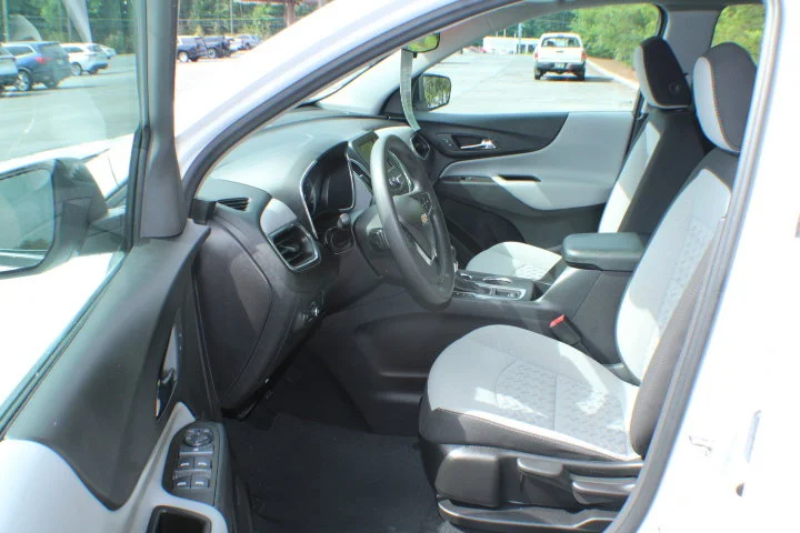 Used 2024 Summit White Chevrolet LS image 11