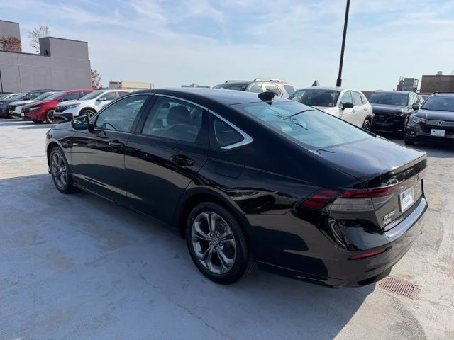 Used 2024 Gray Honda EX-L image 5