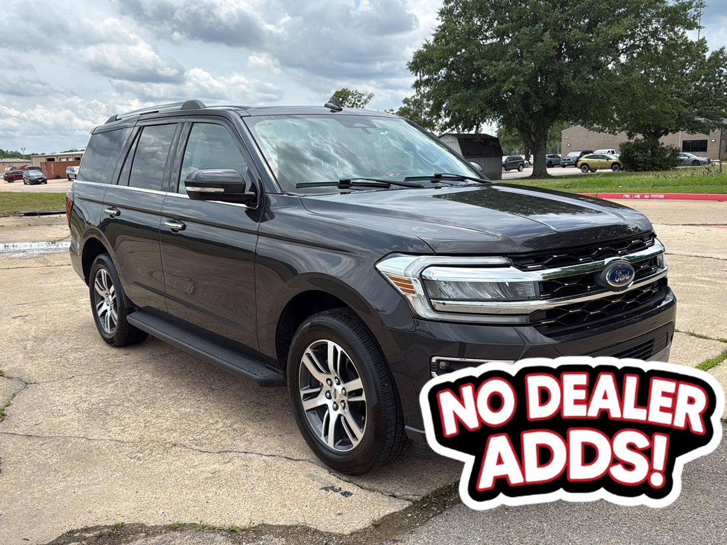 2024 Ford Expedition Limited's photo