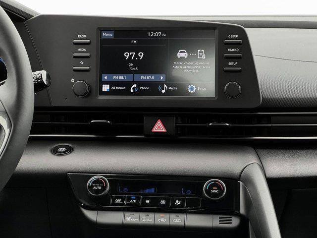 2025 Hyundai Elantra SEL - Photo 19