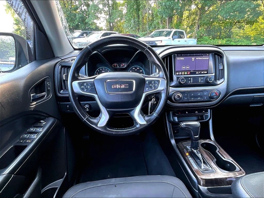 Used 2020 Gray GMC SLE1 image 16