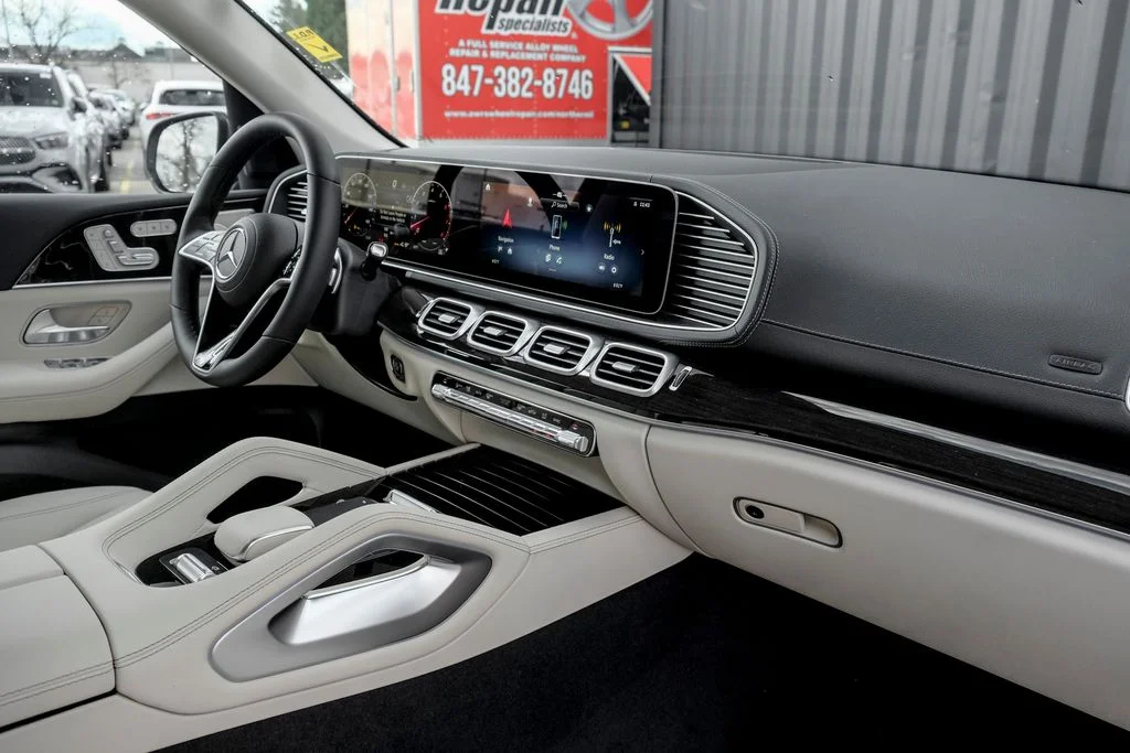 New 2026 Selenite Grey Metallic Mercedes-Benz GLS 450 image 25