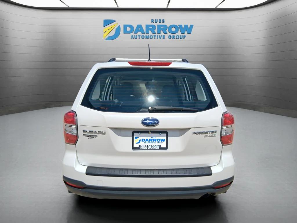 Used 2014 White Subaru 2.5i image 4
