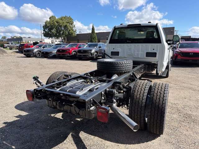 New 2026 Oxford White Ford F-600® XL image 6