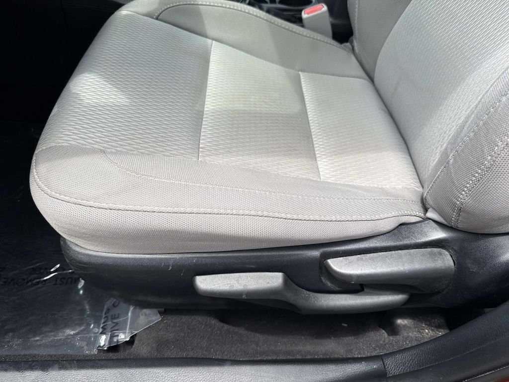 Used 2014 Red Toyota LE image 25