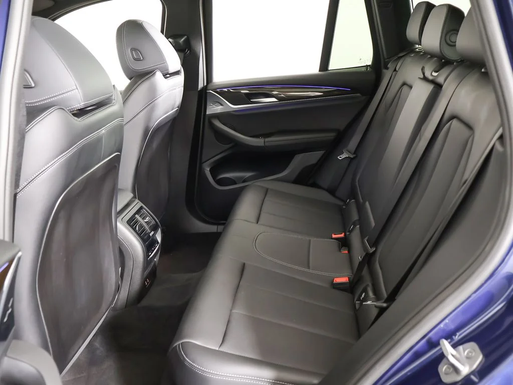 Used 2022 Phytonic Blue Metallic BMW xDrive30i image 37