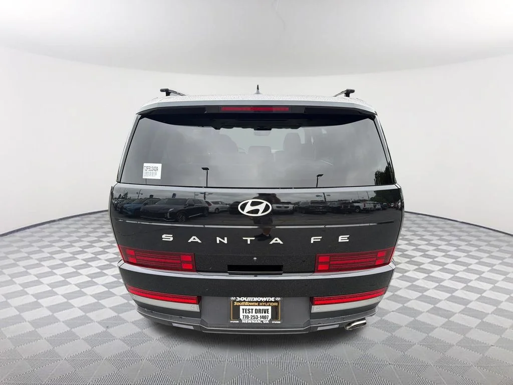 Used 2025 Black Hyundai Limited image 6