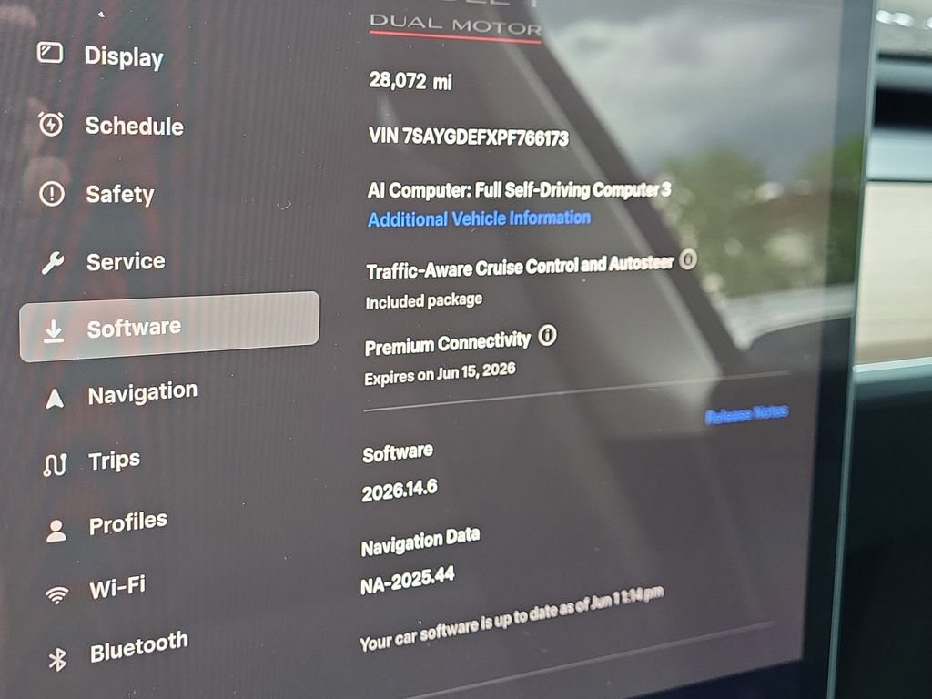 Used 2023  Tesla Performance image 26
