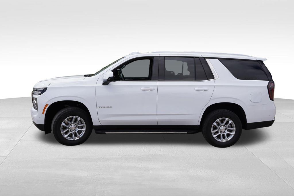 Used 2025 Summit White Chevrolet LT image 9