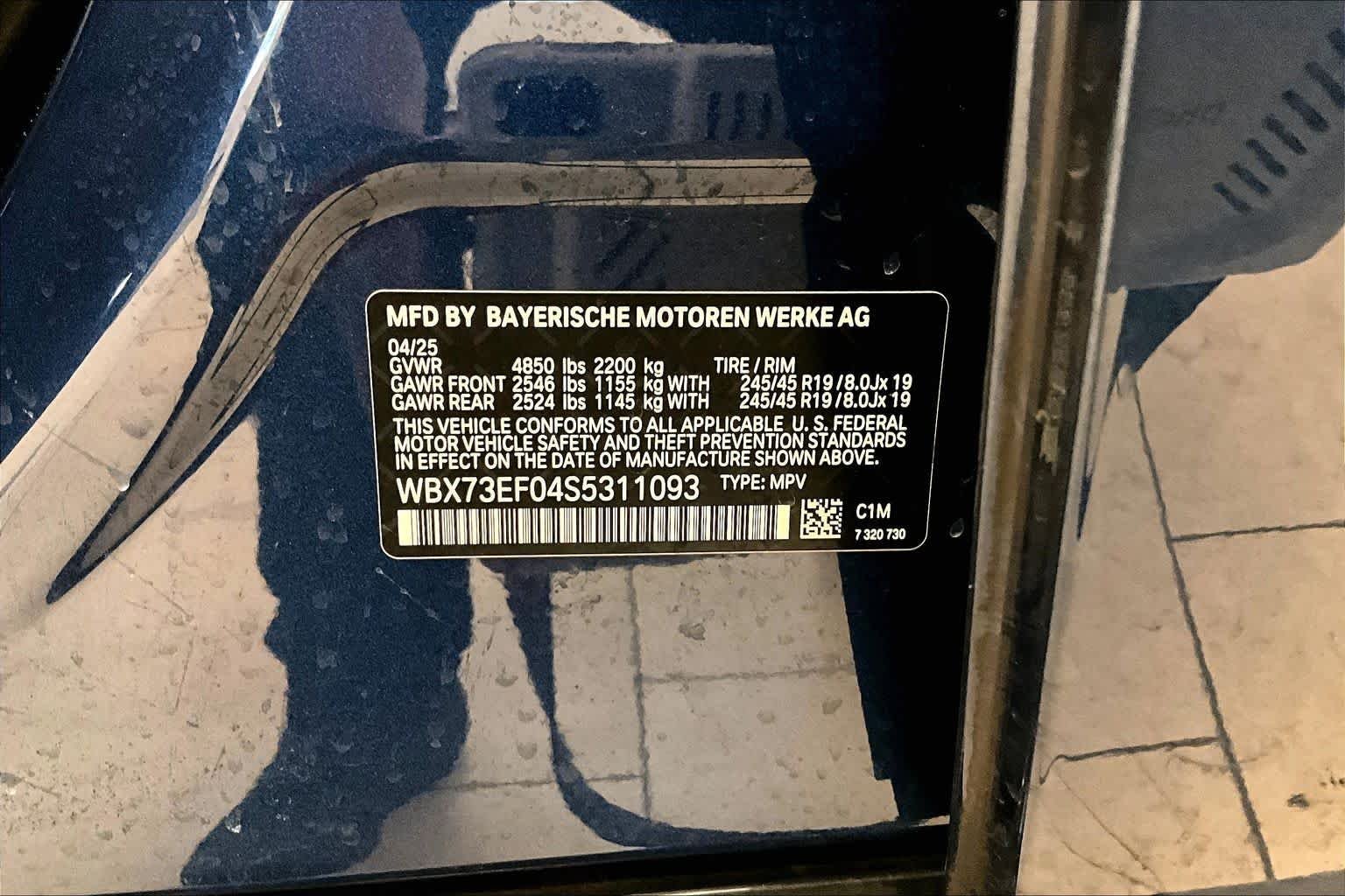 Used 2025 Phytonic Blue Metallic BMW xDrive28i image 32