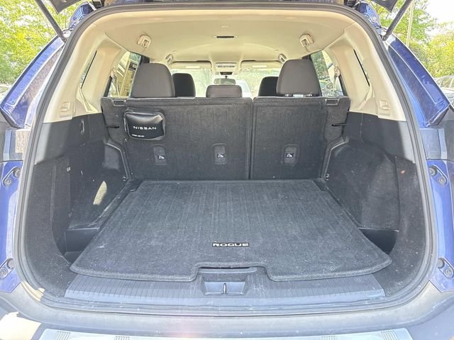 Used 2022 Blue Nissan SV image 29