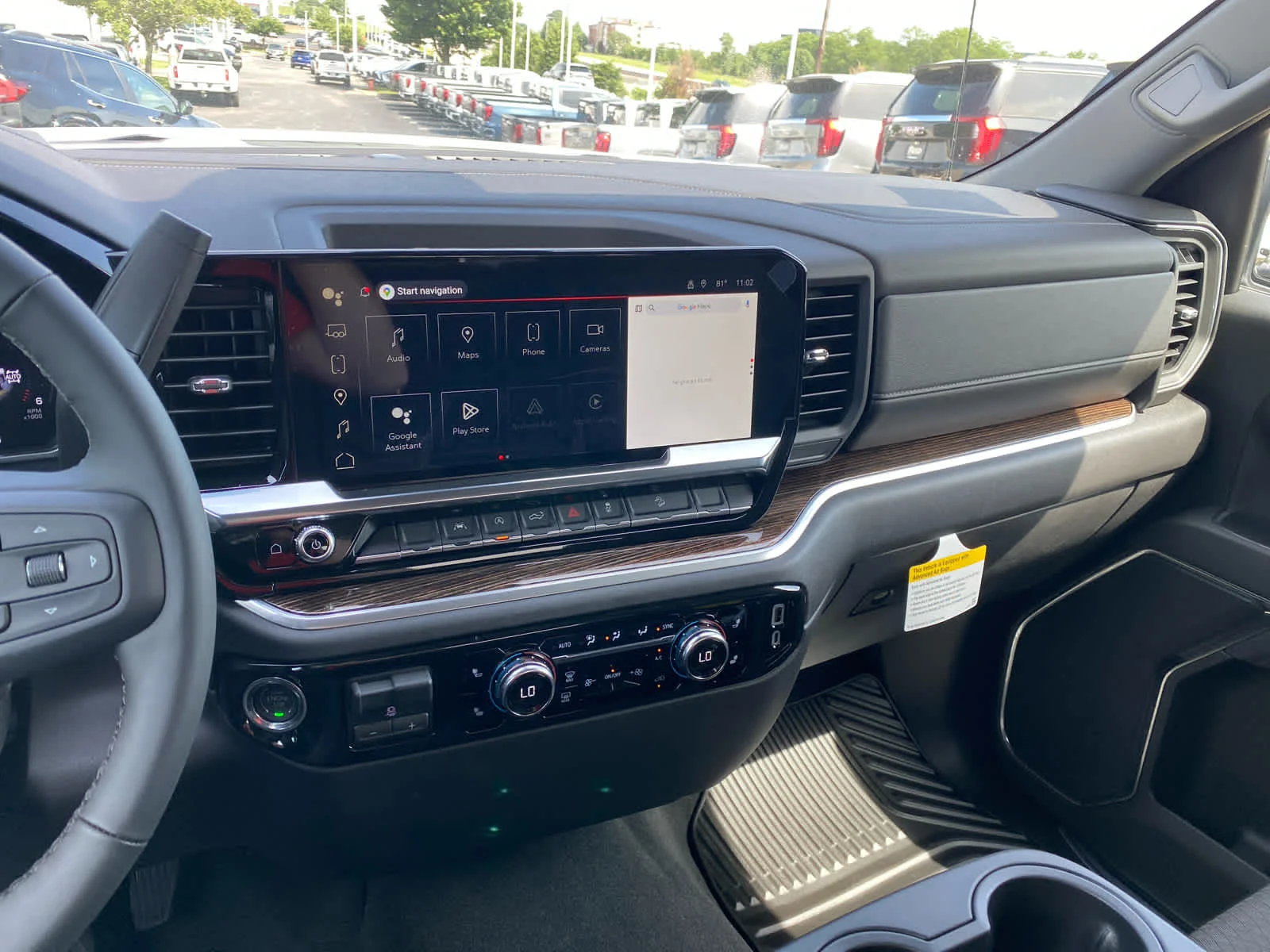 New 2026 Summit White GMC SLE image 12