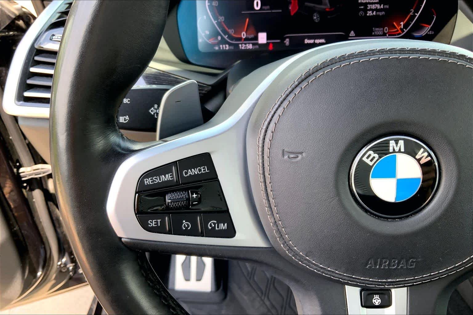 Used 2020 Black Sapphire Metallic BMW xDrive40i image 22