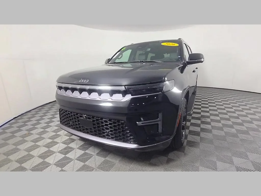 New 2026 High Gloss Black Exterior Paint Jeep Limited Altitude image 38