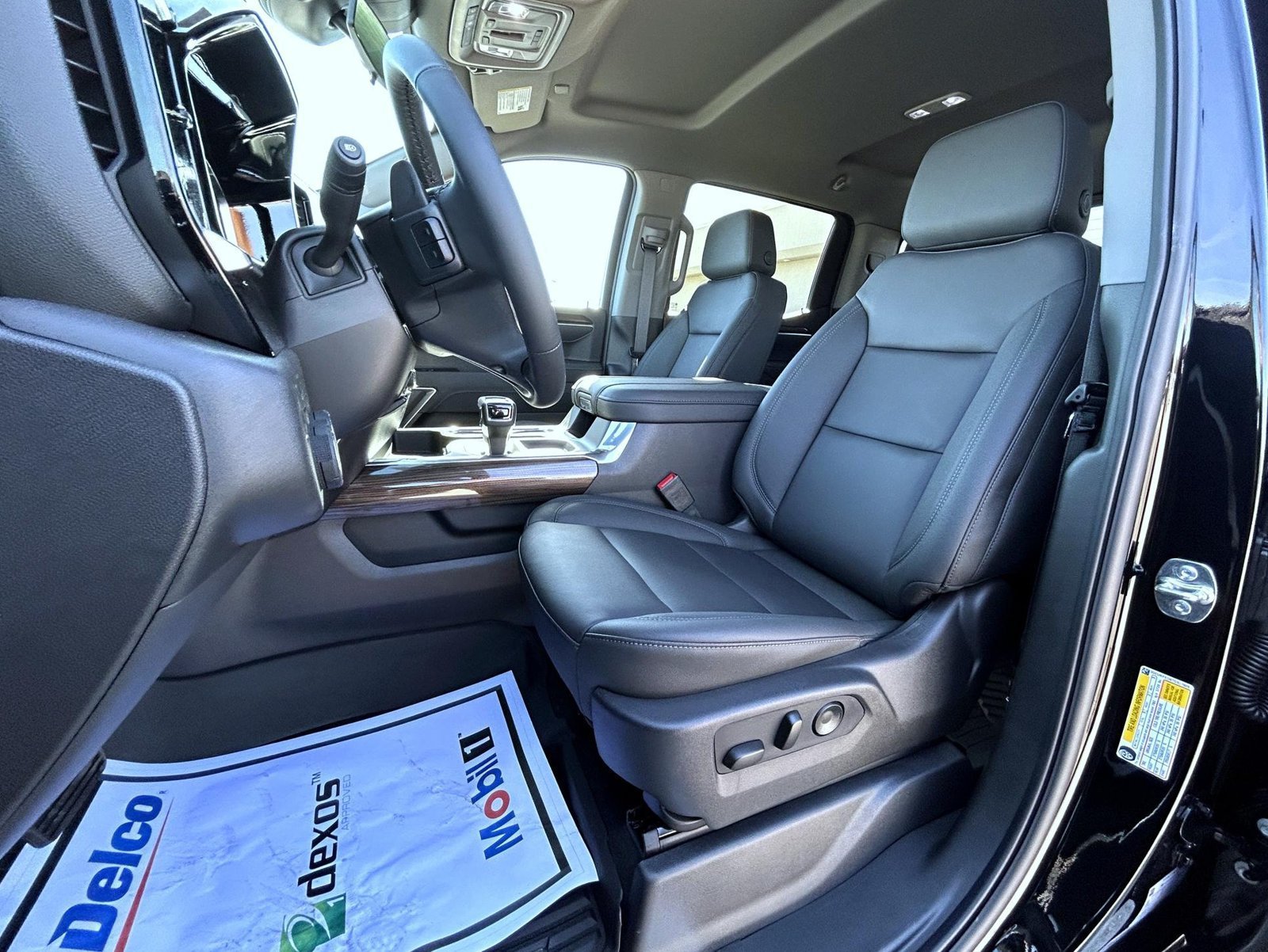 2026 Chevrolet Silverado 1500 LT Trail Boss - Photo 10