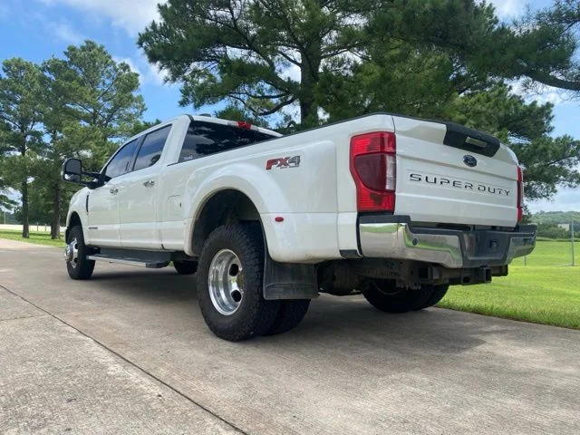 Used 2021 White Ford Lariat image 8