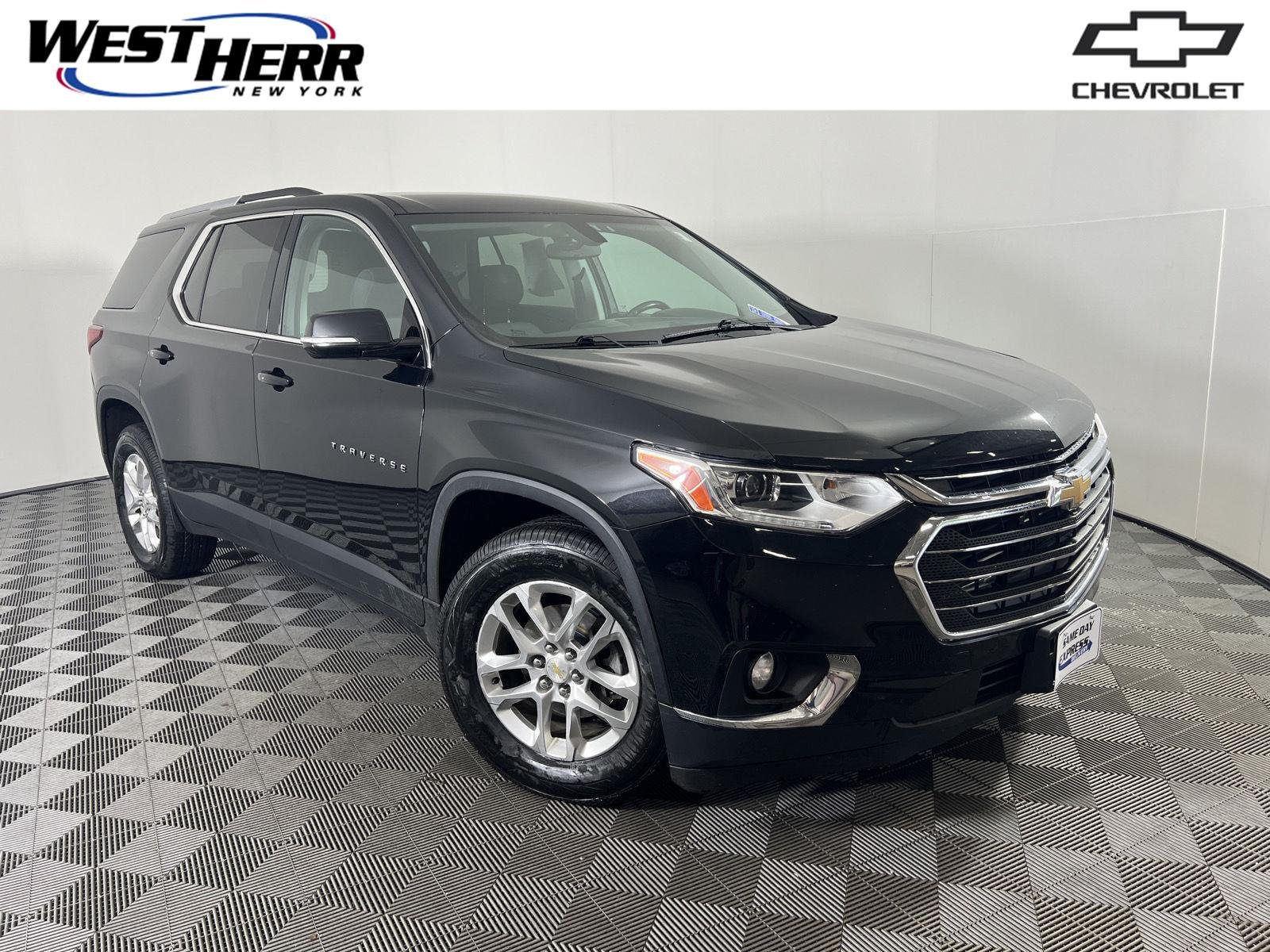 Used 2018 Mosaic Black Metallic Chevrolet LT Cloth image 1