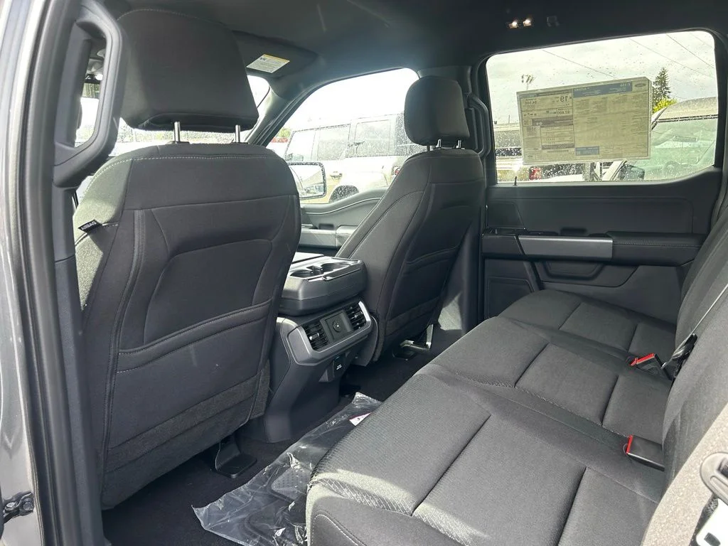 New 2026 Gray Ford XLT image 7
