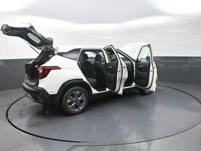 Used 2024 White Kia LX image 35