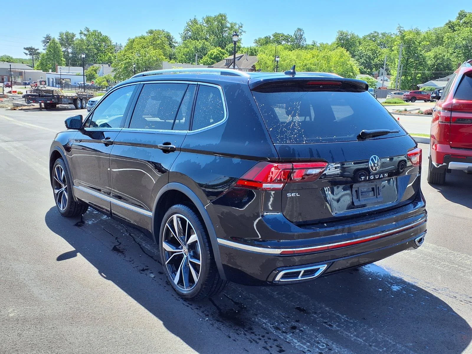 Used 2024  Volkswagen SEL R-Line image 30