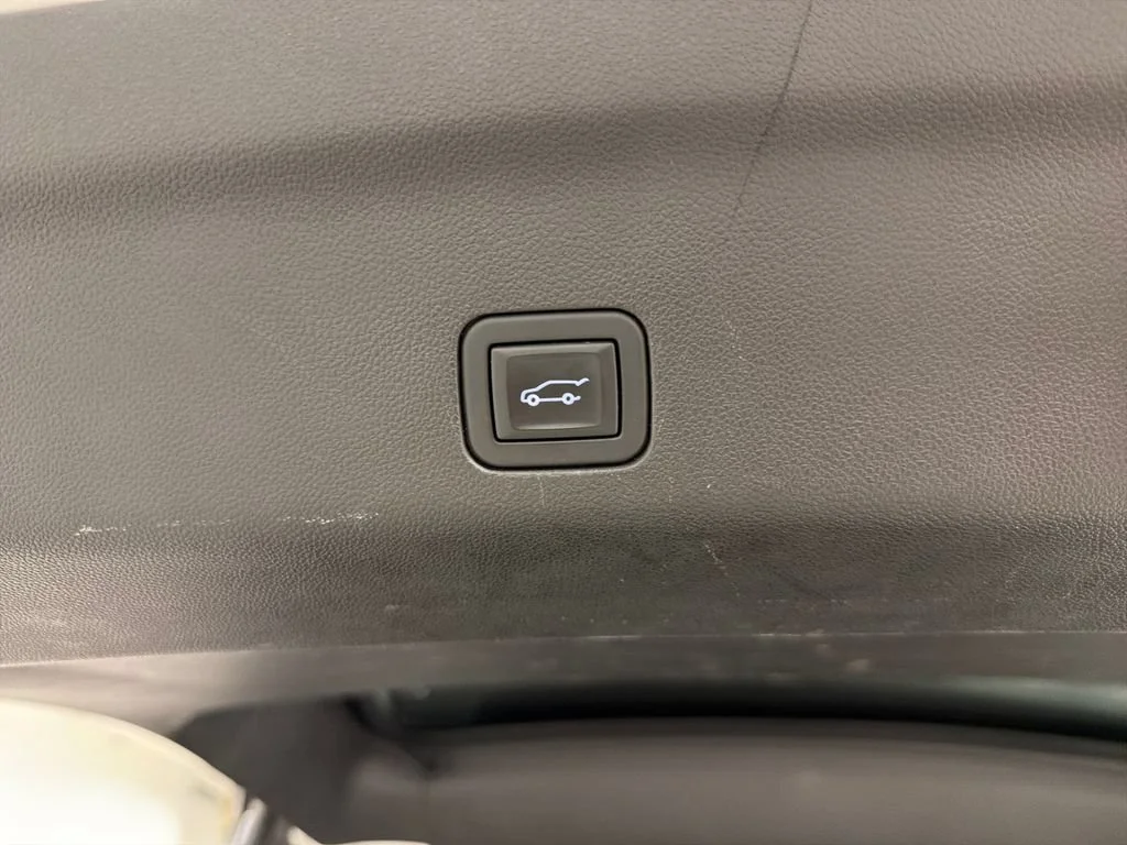2023 Cadillac Escalade Sport - Photo 20