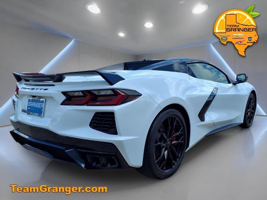 Used 2023 Arctic White Chevrolet 2LT image 2