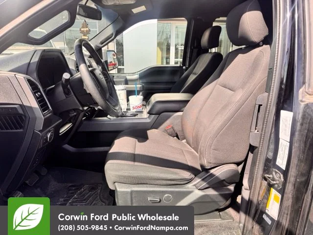 Used 2017 Black Ford XLT image 9