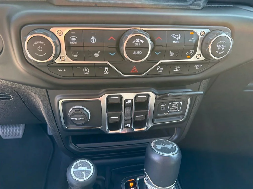 Used 2021 Black Jeep Unlimited Sahara High Altitude image 14