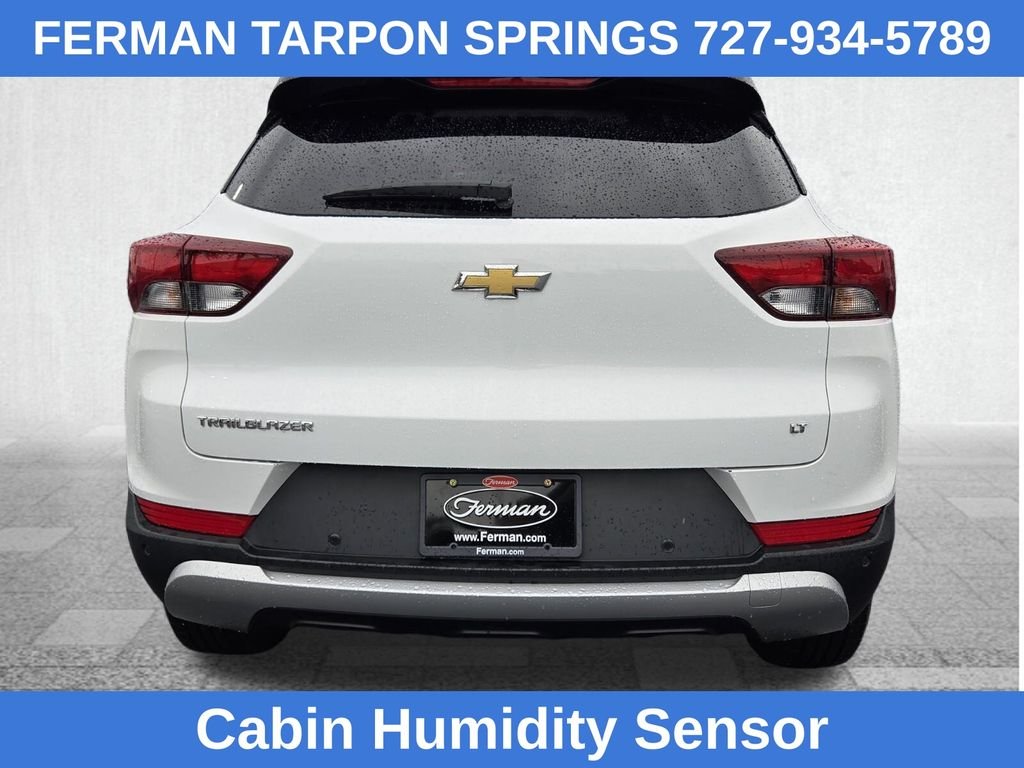 Used 2022 White Chevrolet LT image 10