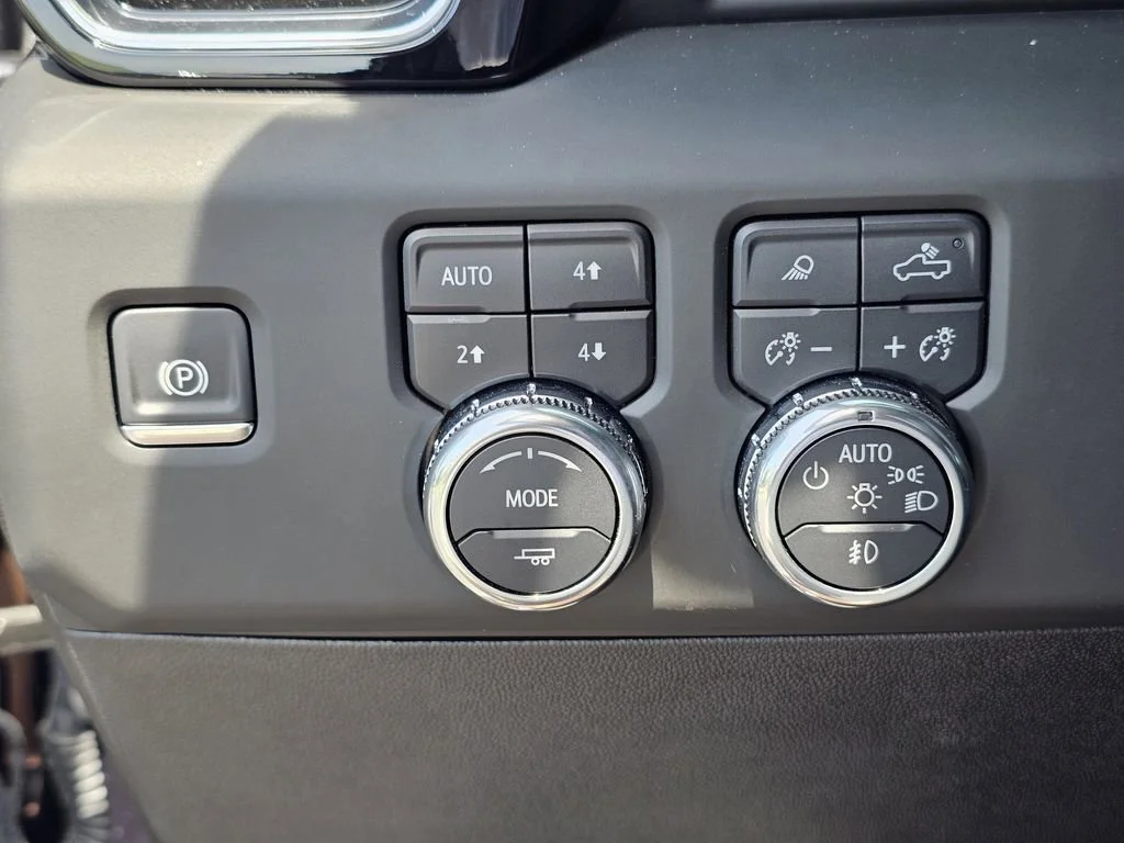 Used 2025 Titanium Rush Metallic GMC Denali image 20