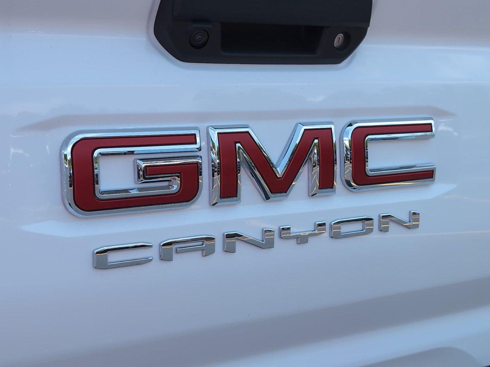 New 2026 Summit White GMC Elevation image 5