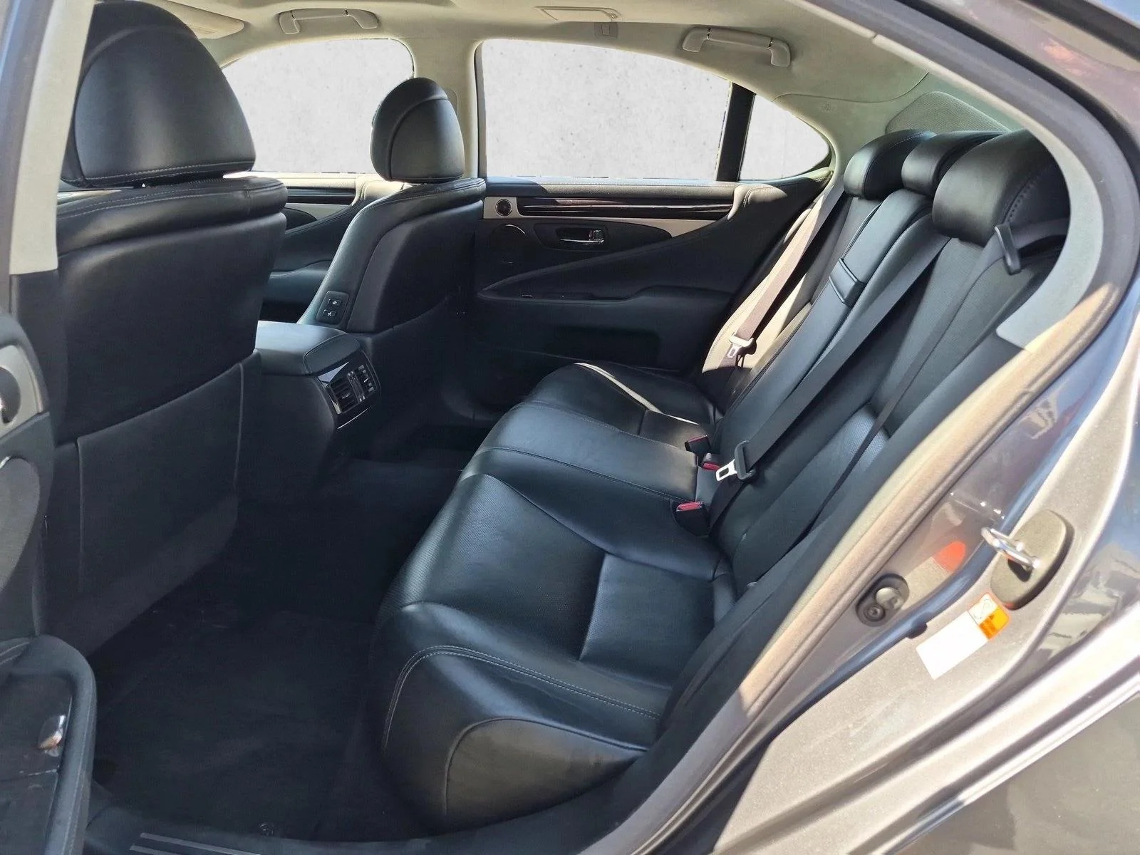 Used 2015 Nebula Gray Pearl Lexus  image 19