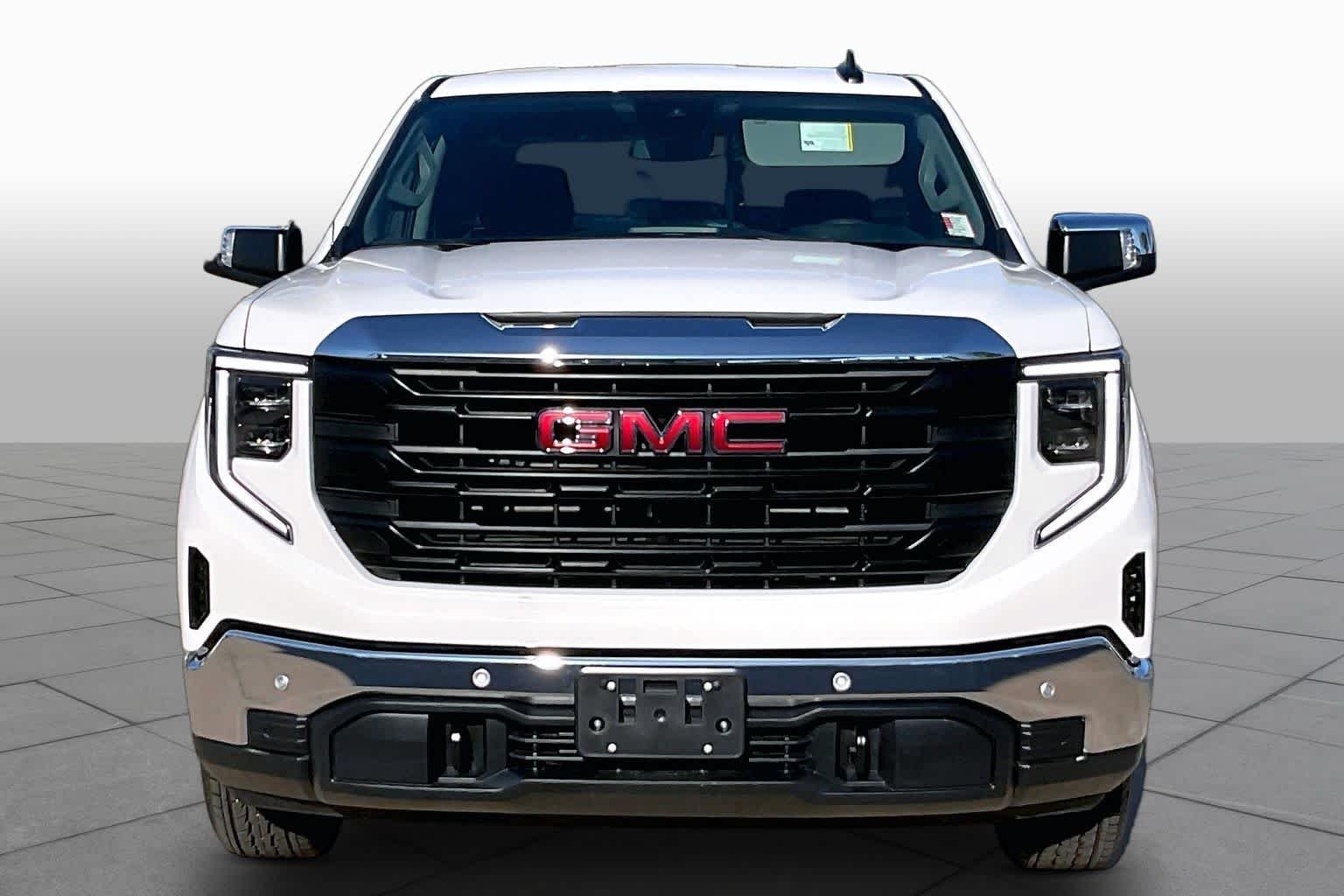 Used 2026 Summit White GMC Pro image 4