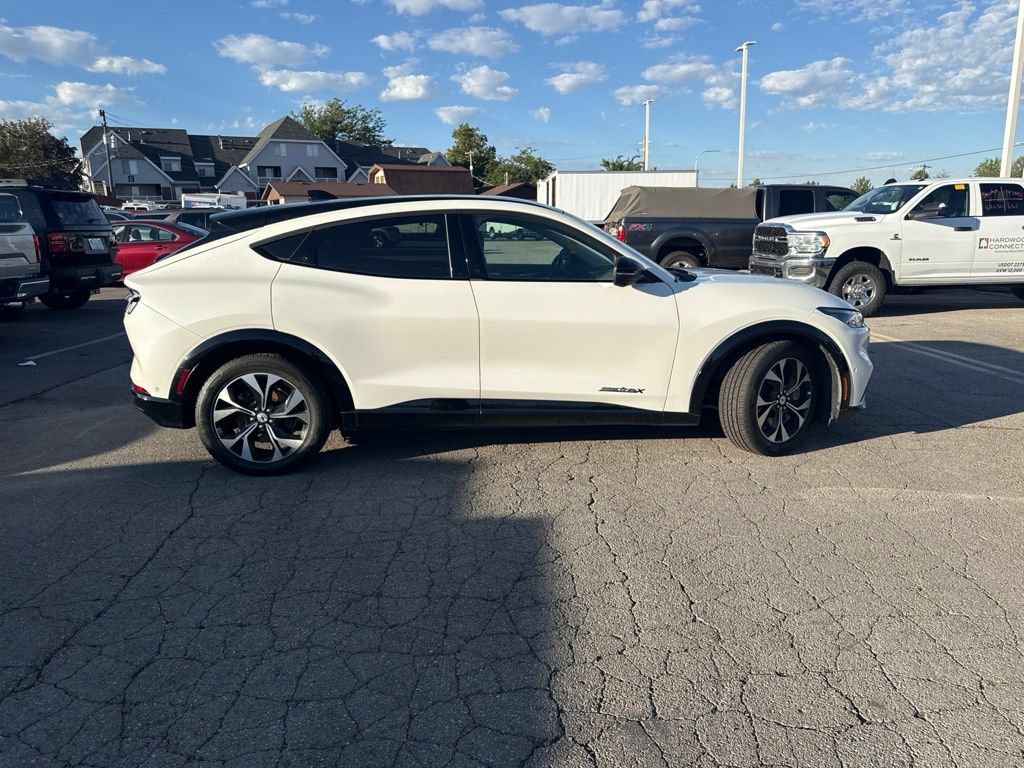 Used 2023 White Metallic Ford Premium image 4