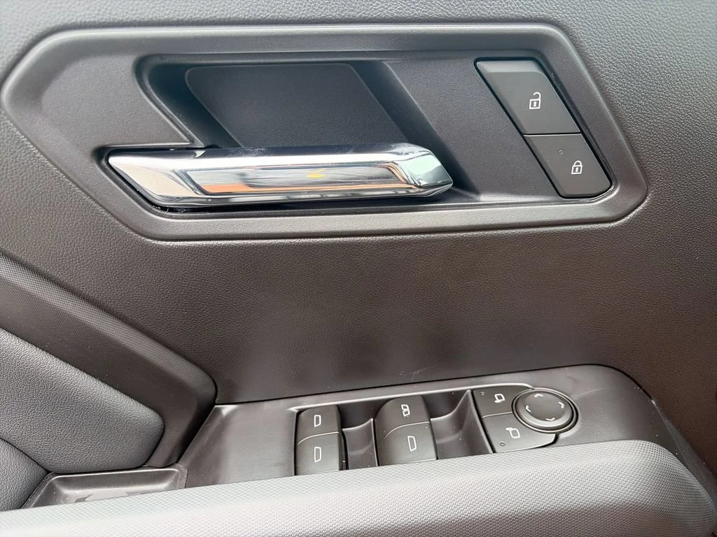 New 2026 Sterling Metallic GMC Elevation image 26