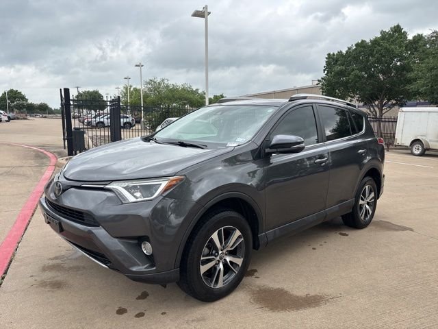 2018 Toyota RAV4 XLE's photo