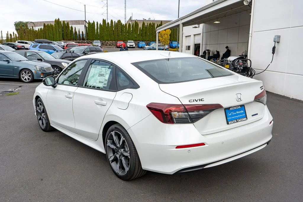 New 2026 Platinum White Pearl Honda Sport Touring image 8