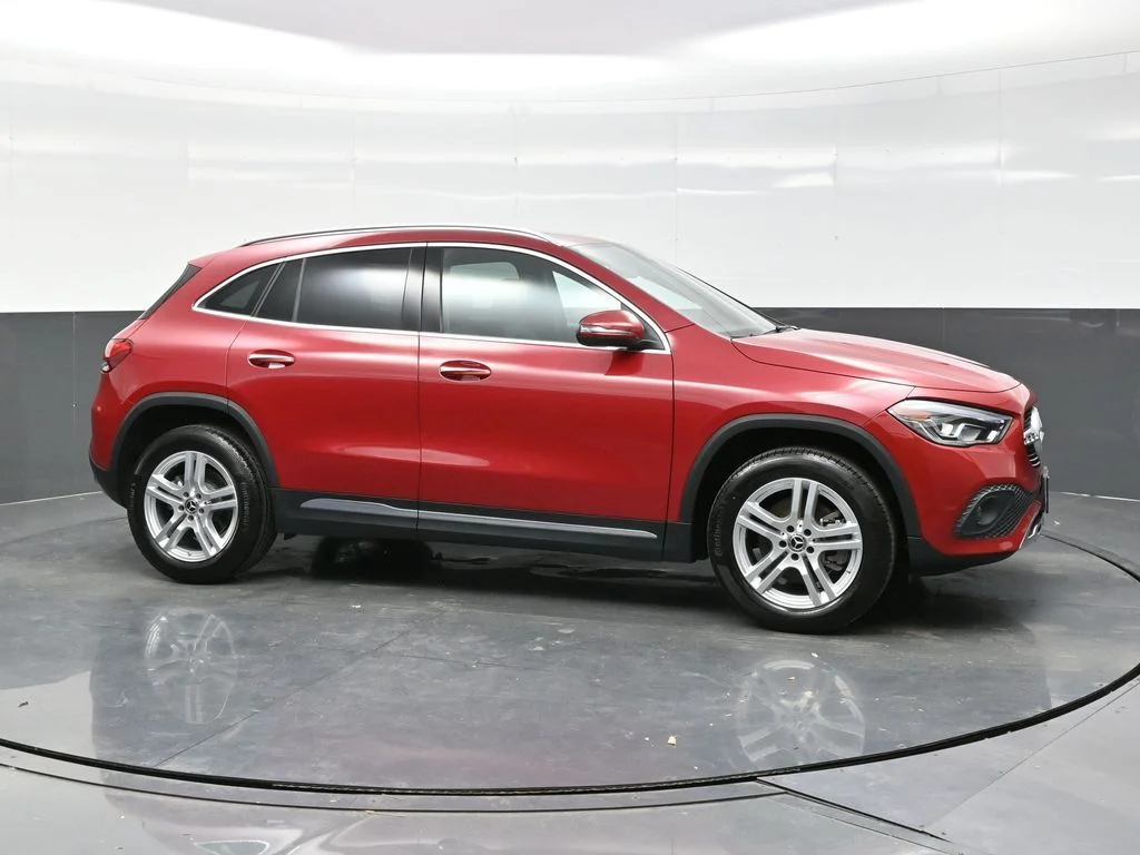 Used 2022  Mercedes-Benz GLA 250 image 8